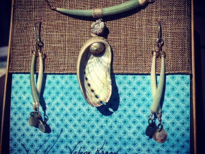 barbaras_dentallium_and_abalone_set.jpg